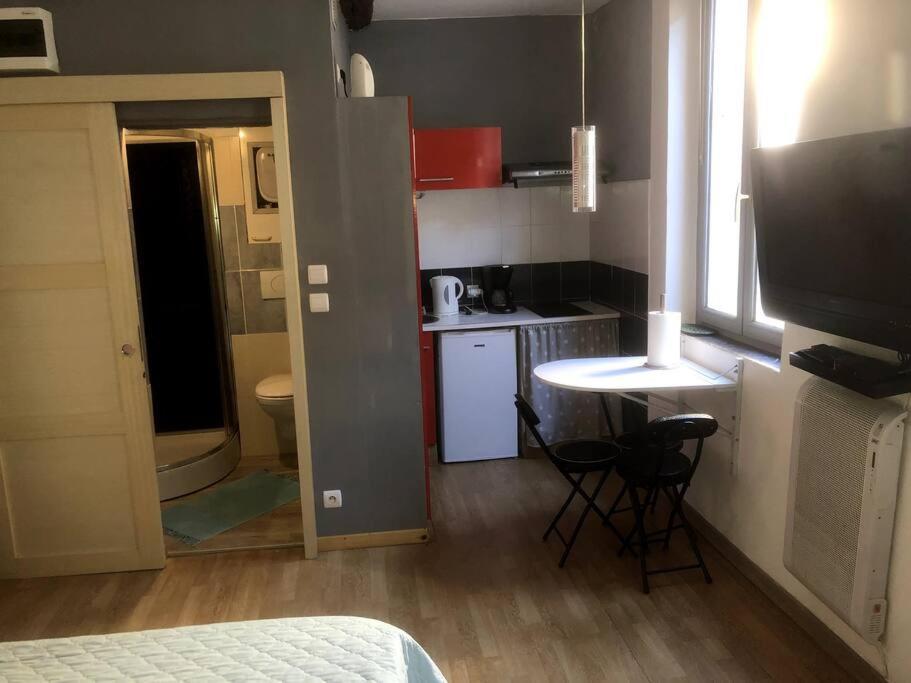 Apartmán Jolie Studio Dans Le Centre Historique De Narbonne Exteriér fotografie