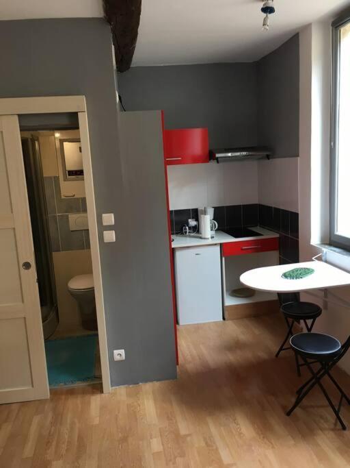 Apartmán Jolie Studio Dans Le Centre Historique De Narbonne Exteriér fotografie